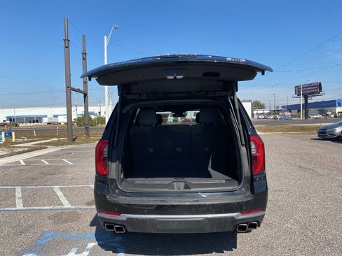 Used 2025 GMC Yukon Denali image 13