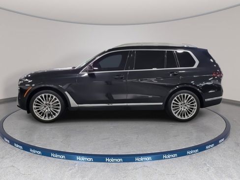 Certified 2023 BMW X7 xDrive40i w/ Executive Package image 12