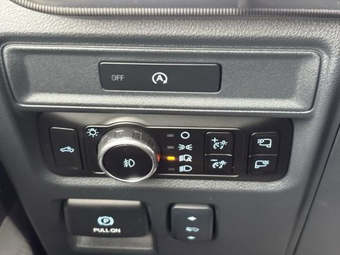 Used 2025 Ford F150 Lariat w/ Equipment Group 502A High image 29