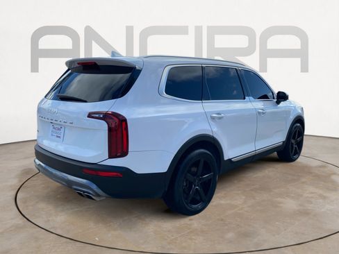 Used 2022 Kia Telluride S image 10