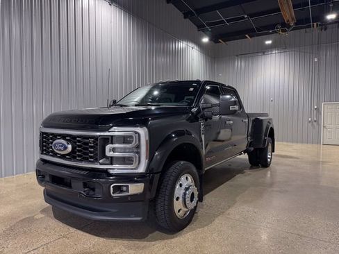Used 2025 Ford F450 Platinum w/ Platinum Plus Package AWD/4WD image 1