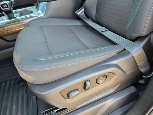 Certified 2025 Chevrolet Silverado 1500 LT RWD image 12