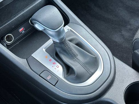 Used 2023 Kia Forte LXS w/ LXS Technology Package image 18