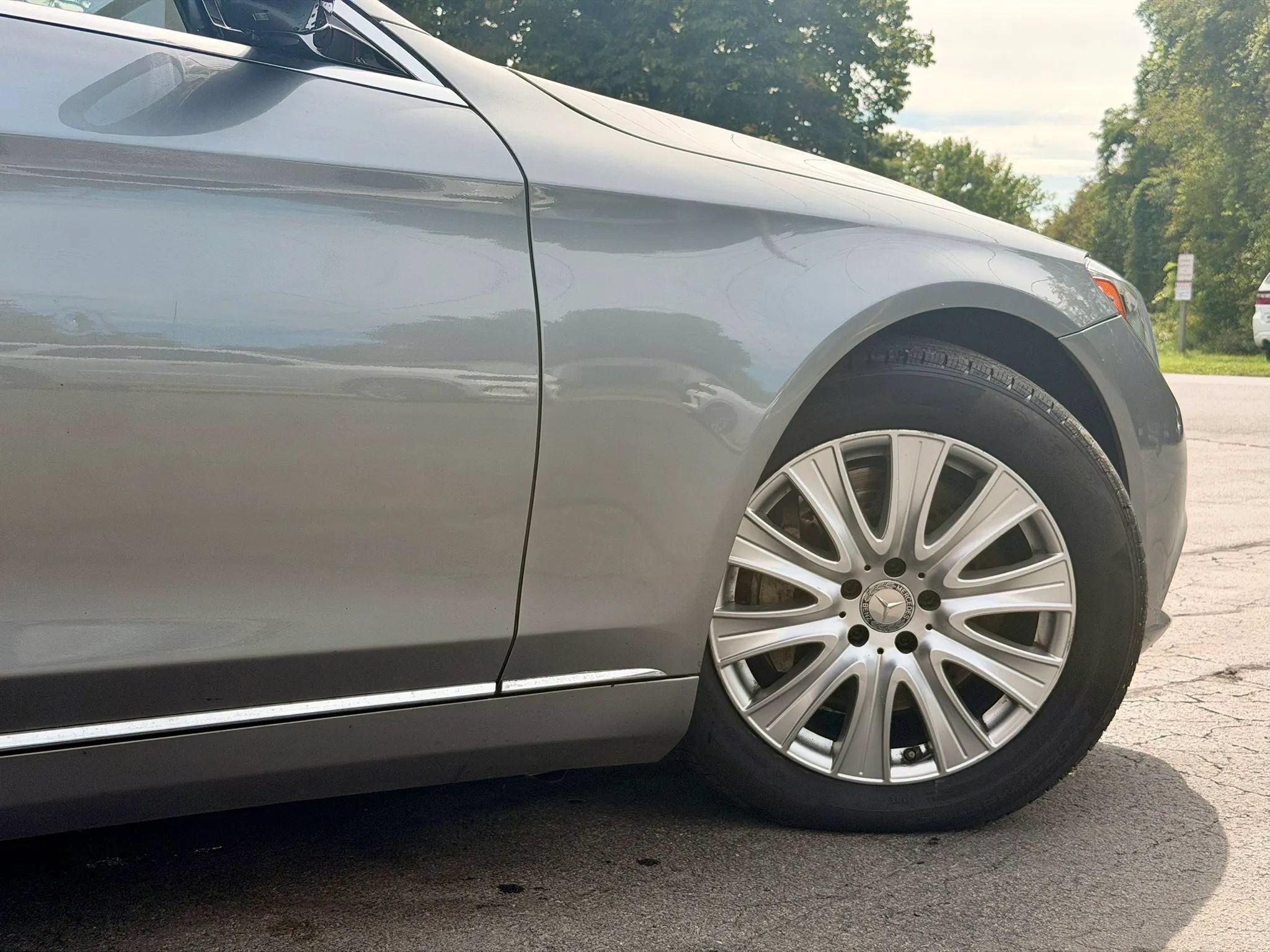 Used 2015 Mercedes-Benz S 550 4MATIC Sedan image 9