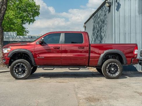 Used 2019 RAM 1500 Big Horn RWD image 3