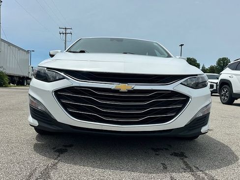 Used 2023 Chevrolet Malibu LT w/ Driver Confidence Package FWD image 10
