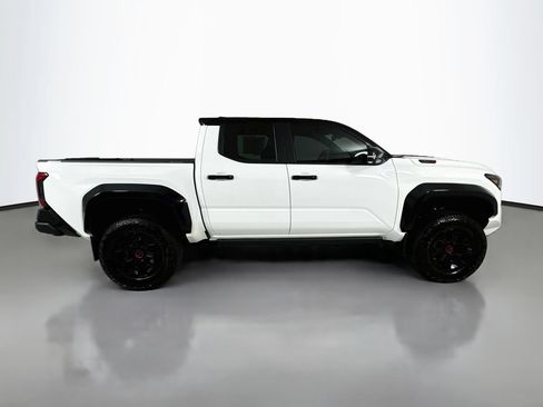 Used 2024 Toyota Tacoma TRD Pro AWD/4WD image 8