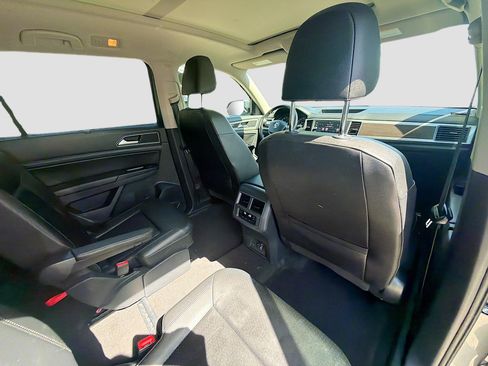 Used 2019 Volkswagen Atlas SE image 29