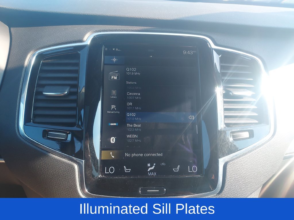 Used 2017 Volvo XC90 T6 Momentum w/ Vision Package AWD/4WD image 14