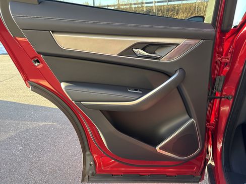 Certified 2025 Jaguar F-PACE R-Dynamic S image 18