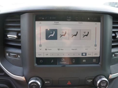 Certified 2022 RAM 1500 Big Horn AWD/4WD image 24