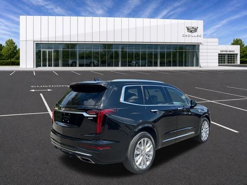 Used 2024 Cadillac XT6 Premium Luxury w/ LPO, Floor Liner Package AWD/4WD image 4