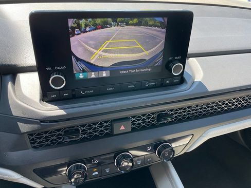 Used 2025 Honda Accord LX image 17