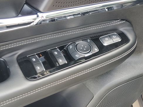 New 2026 Lincoln Corsair Premiere AWD/4WD image 10