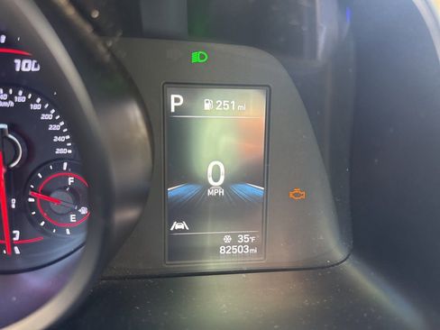 Used 2022 Hyundai Elantra SEL w/ Preferred Accessory Package image 12