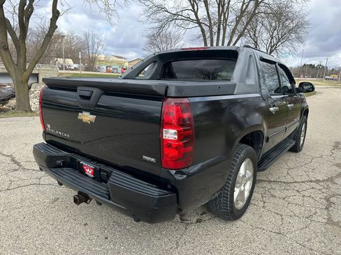 Used 2007 Chevrolet Avalanche LTZ w/ LTZ Preferred Equipment Group AWD/4WD image 5