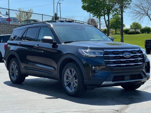 Used 2026 Ford Explorer Active w/ Active Comfort Package AWD/4WD image 38