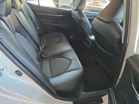 Used 2023 Toyota Camry SE w/ Cold Weather Package FWD image 14