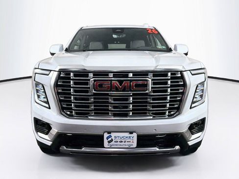 Used 2026 GMC Yukon XL Denali w/ Denali Reserve Package AWD/4WD image 6