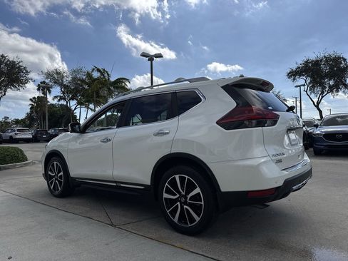 Used 2020 Nissan Rogue SL w/ Premium Package image 27