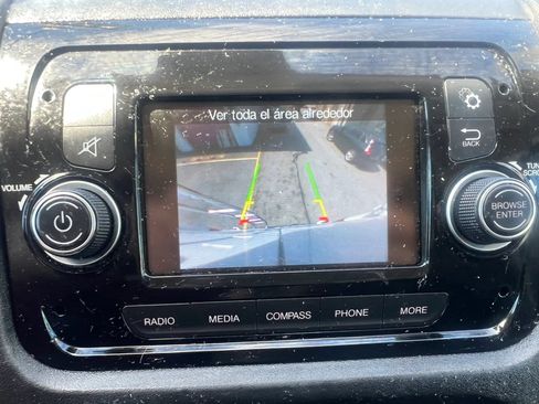 Used 2018 RAM ProMaster 2500 FWD image 23