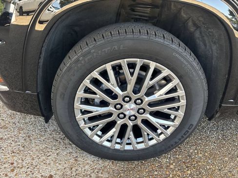 Certified 2024 GMC Acadia Denali AWD/4WD image 34