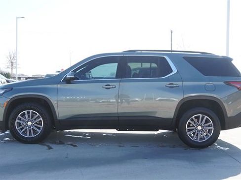Used 2022 Chevrolet Traverse LT w/ LPO, Cargo Package image 6