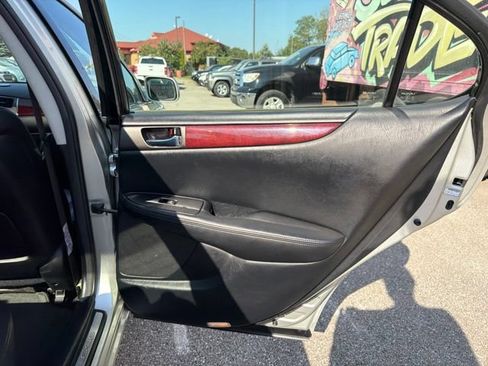 Used 2002 Lexus ES 330 w/ Premium Pkg FWD image 25