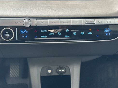 Certified 2024 Hyundai Ioniq 5 SEL RWD image 21