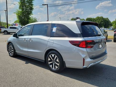 Certified 2026 Honda Odyssey EX-L image 6
