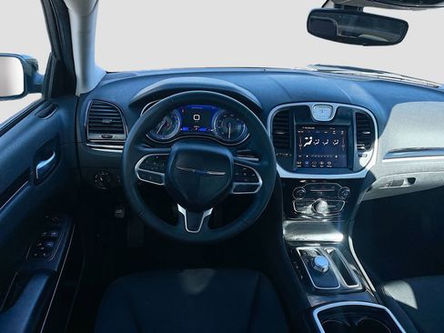 Used 2023 Chrysler 300 Touring w/ Sport Appearance Package image 21