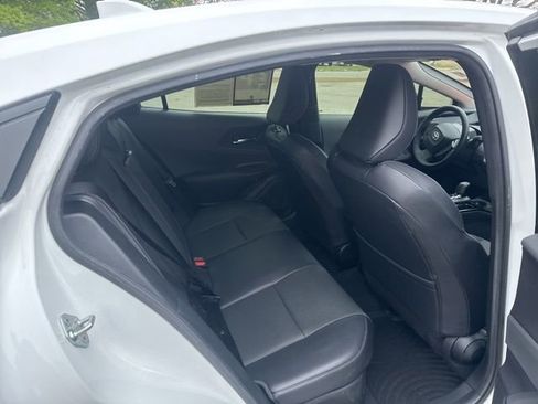 Used 2023 Toyota Prius XLE FWD image 17