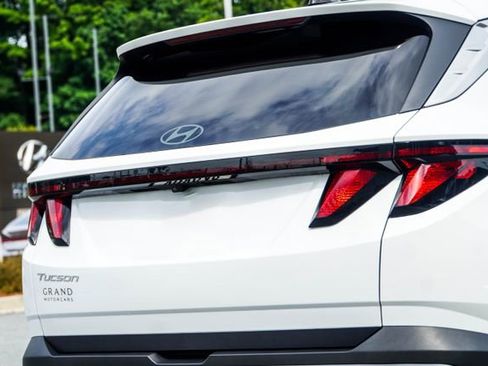 Used 2025 Hyundai Tucson SEL FWD image 13