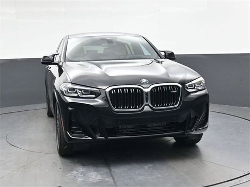 Used 2024 BMW X4 M40i w/ Premium Package image 9