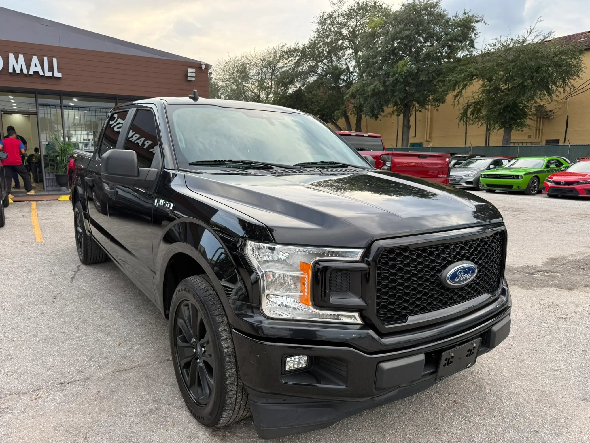 Used 2020 Ford F150 XL w/ Equipment Group 101A Mid RWD image 3