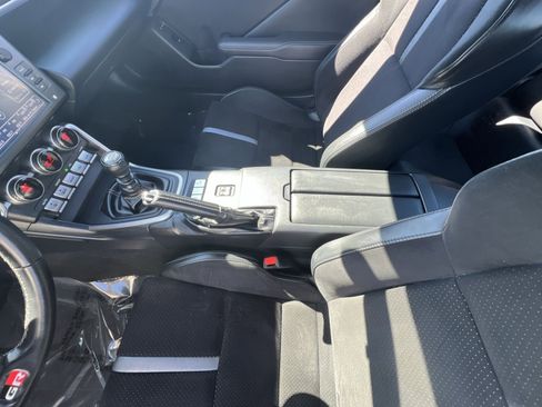 Used 2023 Toyota GR86 Premium image 22