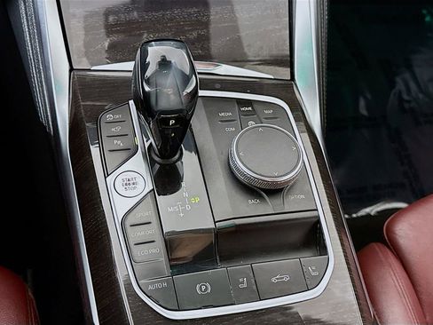 Used 2021 BMW M440i Convertible w/ Premium Package RWD image 10