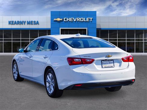 Used 2024 Chevrolet Malibu LT image 4