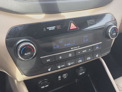 Used 2016 Hyundai Tucson Limited FWD image 17