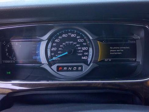Used 2015 Ford Taurus Limited w/ Equipment Group 301A FWD image 6