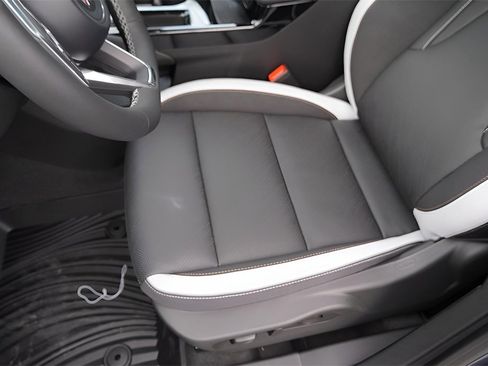 New 2026 Buick Envision Sport Touring image 9