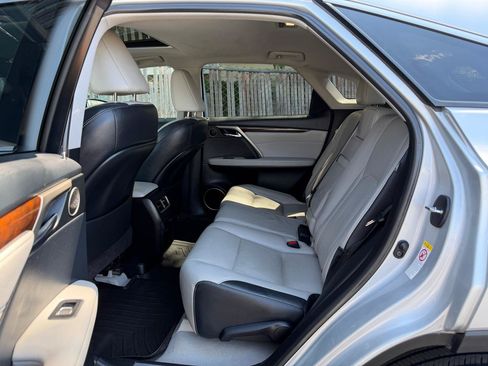 Used 2019 Lexus RX 350 AWD w/ Navigation Package image 16