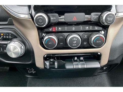 Used 2019 RAM 1500 Laramie w/ Trailer Tow Group image 30