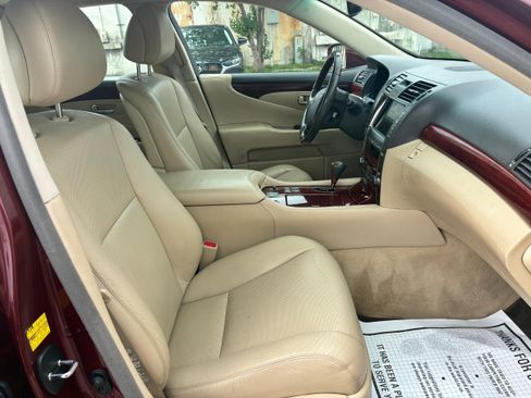 Used 2009 Lexus LS 460 AWD image 2