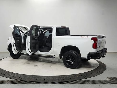 Used 2024 Chevrolet Silverado 1500 LT Trail Boss w/ Protection Package AWD/4WD image 13