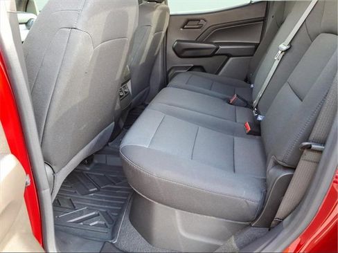 Used 2024 Chevrolet Colorado Trail Boss w/ Technology Package image 7