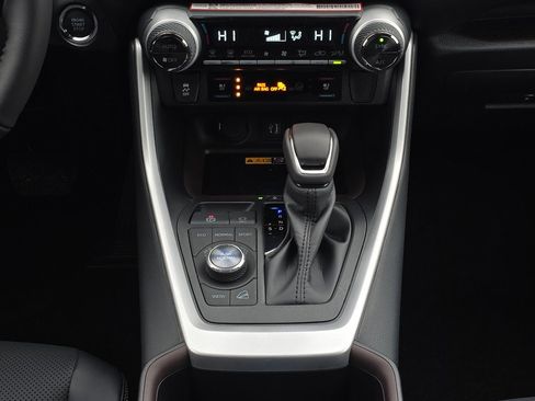 New 2025 Toyota RAV4 Limited image 25