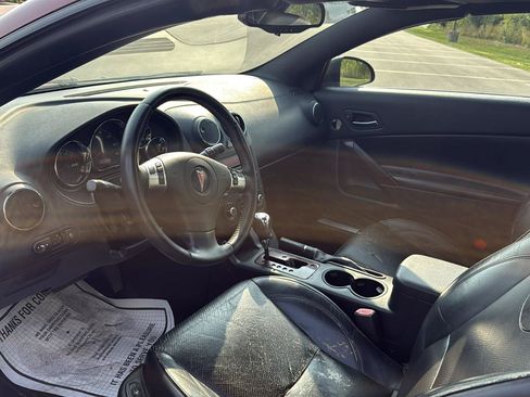 Used 2008 Pontiac G6 GT w/ Premium Package FWD image 10