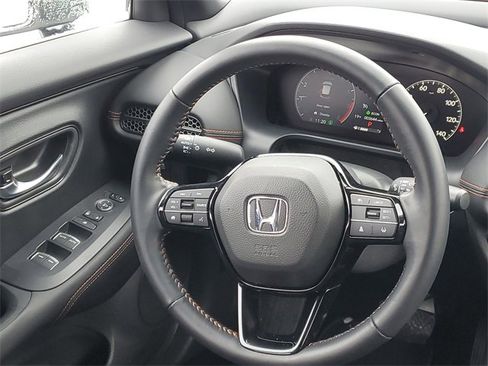 Used 2025 Honda HR-V Sport image 12