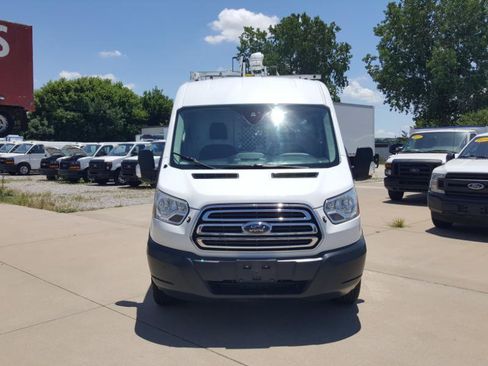 Used 2017 Ford Transit 250 148 Medium Roof w/ Exterior Upgrade Package RWD image 4